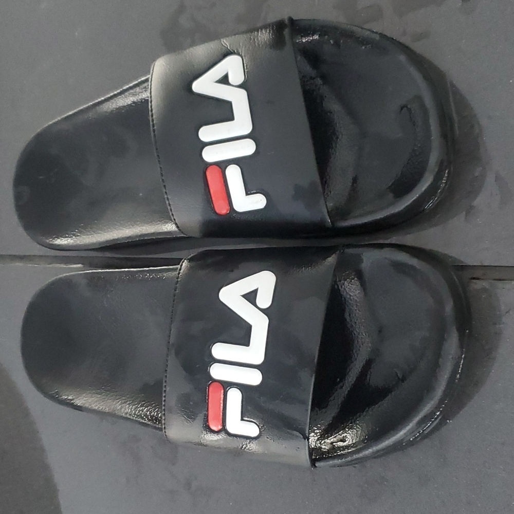 Brand new women's drifter Fila sandel